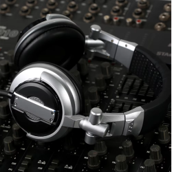 BRE-GAE-900 Headphones